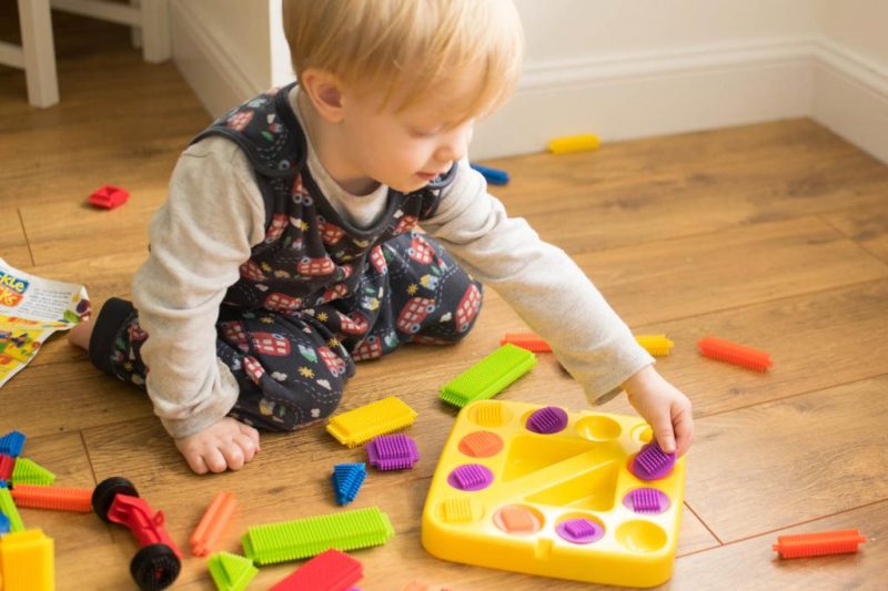 تاثیر بازی برای رشد مهارت استدلال در نوزادان