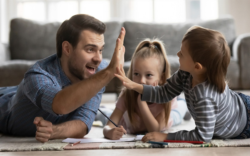 نقش والدین در افزایش عزت نفس کودکان و نوجوانان