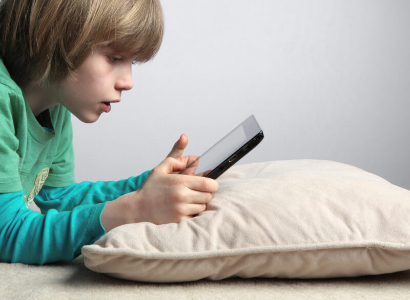 افزایش امنیت کودکان در اینترنت و فضای مجازی