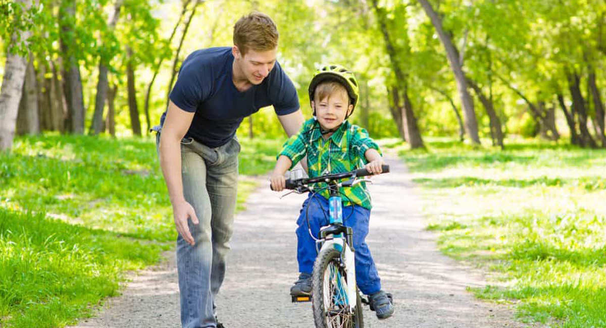 آموزش سه چرخه سواری و دوچرخه سواری به کودکان؛ نکاتی کلیدی برای حفظ سلامت بچه     